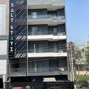 Saltstayz Express - Golf Course Road & Dlf Phase-1